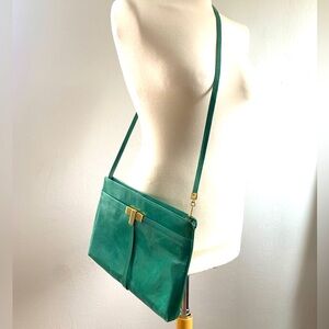 Elegant Green Crossbody Bag